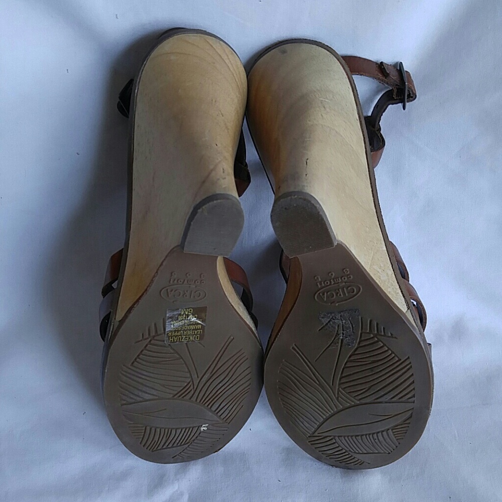 Shoes - Picture 5 of 8